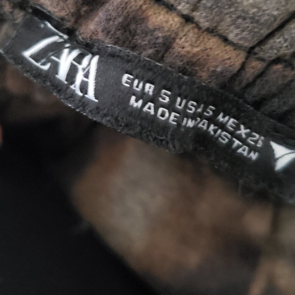 Zara Joggers - Picture 7 of 8